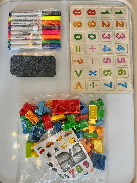 Дитячий мольберт двосторонній Lumpurini Missi Vario Comodo зі стільцем 3-в-1 з конструктором, магнітною дошкою для малювання і регулюванням висоти C-HB029kw фото